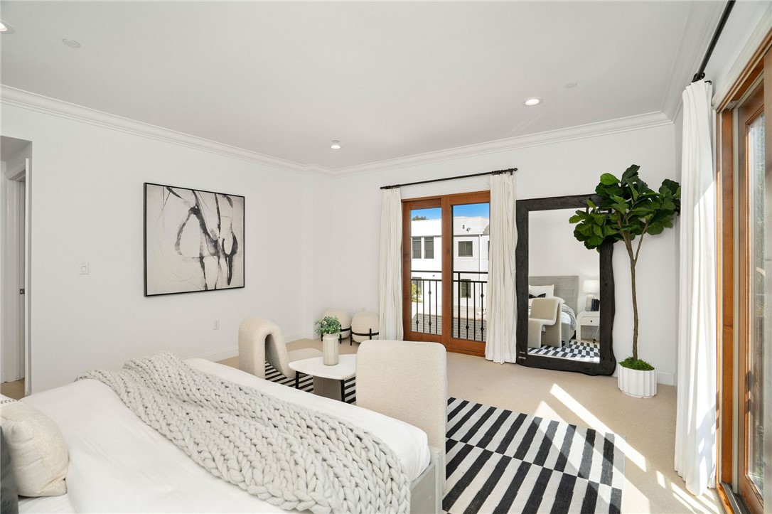 Detail Gallery Image 16 of 27 For 11863 Darlington Ave #301,  Los Angeles,  CA 90049 - 2 Beds | 2/1 Baths