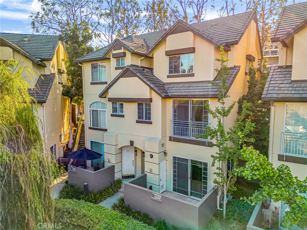 4600 Don Lorenzo Drive #20
