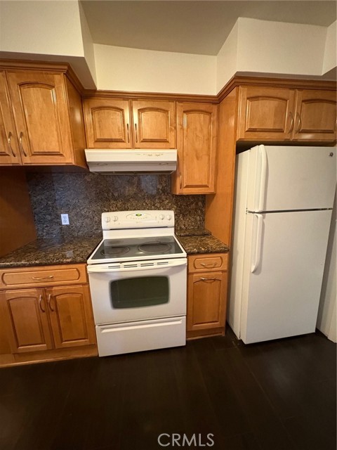 Detail Gallery Image 6 of 16 For 14414 Addison St #18,  Sherman Oaks,  CA 91423 - 2 Beds | 2 Baths