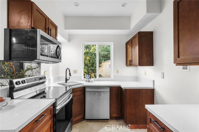 Detail Gallery Image 25 of 74 For 1106 1106 1/2 Geraghty Avenue, Los Angeles,  CA 90063 - 2 Beds | 2/2 Baths