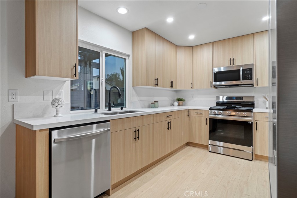 MLS #CV25265657 image #9