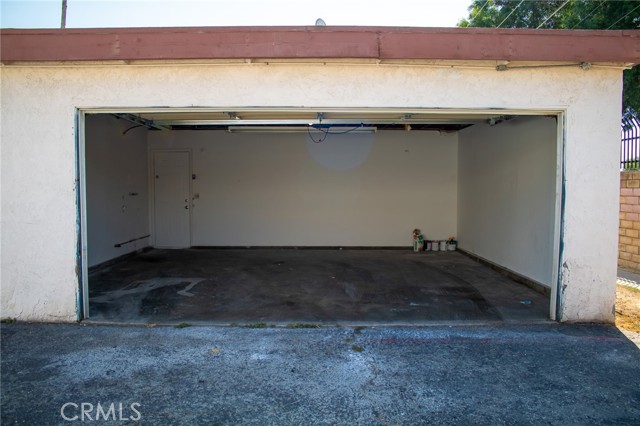 347 N Eucalyptus Avenue, Rialto CA: https://media.crmls.org/medias/290ea713-a5bc-4f24-acd2-d9f8e963cfa8.jpg