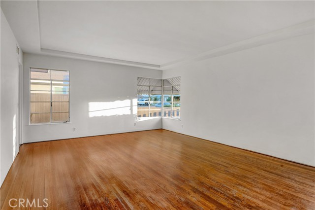 606 N Ohio Street, Anaheim CA: https://media.crmls.org/medias/290ff406-f9df-451b-b28a-03f563e93e95.jpg