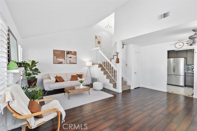 Detail Gallery Image 4 of 31 For 12700 Fallbrook Way, Stanton,  CA 90680 - 3 Beds | 2/1 Baths