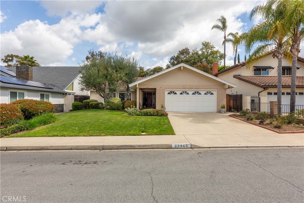 22866 Belquest Drive, Lake Forest, CA 92630