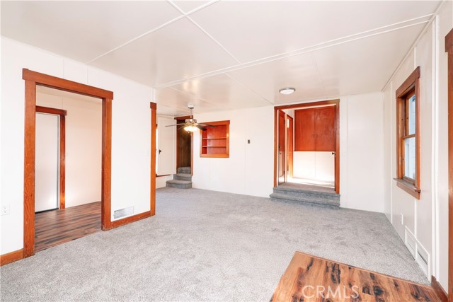 Detail Gallery Image 12 of 46 For 968 Ca-189, Twin Peaks,  CA 92391 - 3 Beds | 1/1 Baths