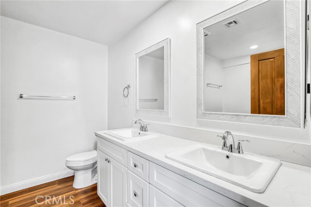 Detail Gallery Image 22 of 31 For 19101 Kingsbury, Porter Ranch,  CA 91326 - 5 Beds | 4 Baths