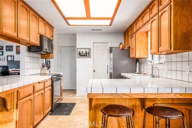 Detail Gallery Image 9 of 29 For 7167 Live Oak Dr, Sanger,  CA 93657 - 3 Beds | 2 Baths