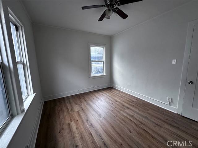 1805 W 35th Street, Los Angeles CA: https://media.crmls.org/medias/291454ca-3216-4730-ab2c-8a17d64f148f.jpg