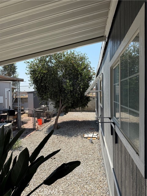 Detail Gallery Image 4 of 18 For 350 San Jacinto #11,  Perris,  CA 91571 - 2 Beds | 2 Baths