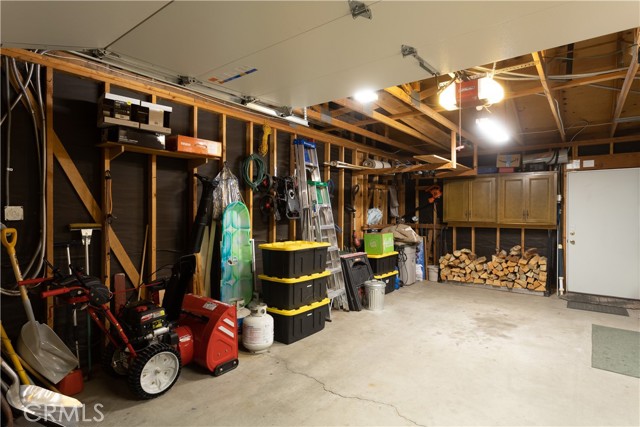 783 Thrush Drive, Big Bear Lake CA: https://media.crmls.org/medias/29166647-0d47-48d0-9da2-1a44781b0f39.jpg