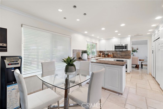 16148 Caribou Street, Fountain Valley CA: https://media.crmls.org/medias/29178ec9-801d-4af0-bf64-5dd2e8e3e527.jpg