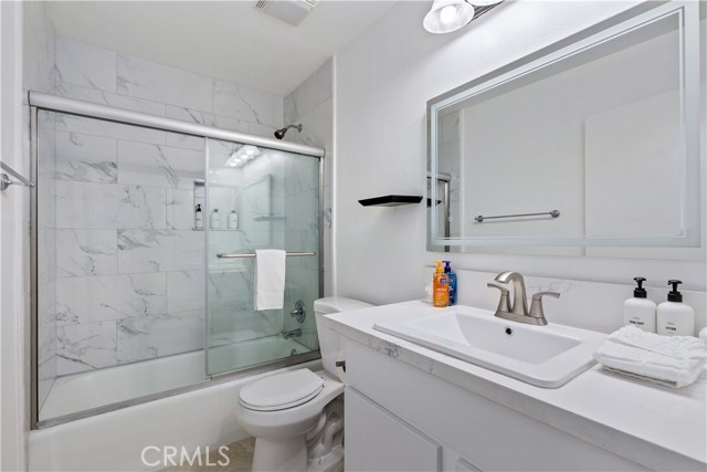 2290 N Victoria, Palm Springs CA: https://media.crmls.org/medias/291877e5-1d81-4dd6-82f1-e1f0382108fe.jpg