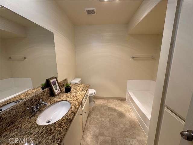 Detail Gallery Image 21 of 34 For 330 W California Bld #203,  Pasadena,  CA 91105 - 1 Beds | 2 Baths