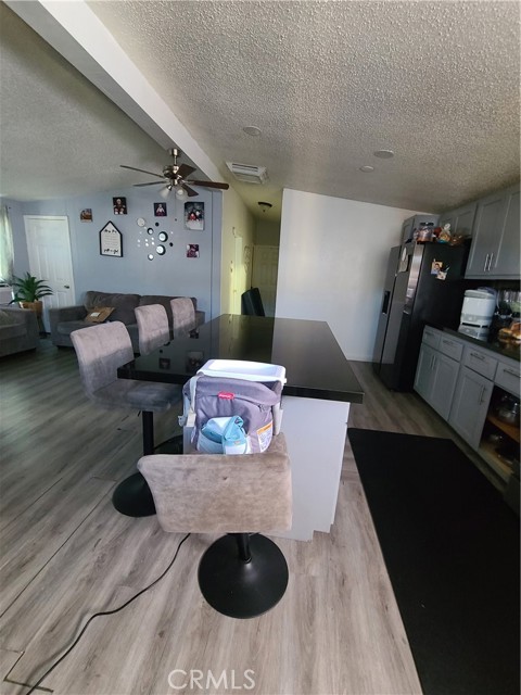 Detail Gallery Image 7 of 19 For 6665 Long Beach Bld #J25,  Long Beach,  CA 90805 - 3 Beds | 1 Baths