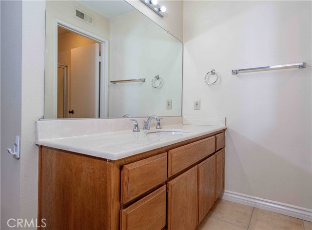 Detail Gallery Image 14 of 27 For 415 Tangelo, Irvine,  CA 92618 - 2 Beds | 2/1 Baths