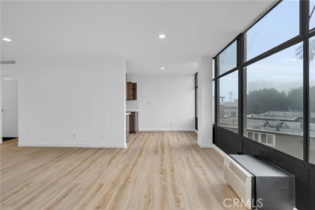 Detail Gallery Image 7 of 23 For 100 Atlantic Ave #309,  Long Beach,  CA 90802 - 2 Beds | 1 Baths