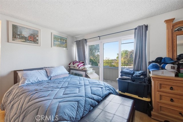 Image 29 of 72 For 6266 Shaker  