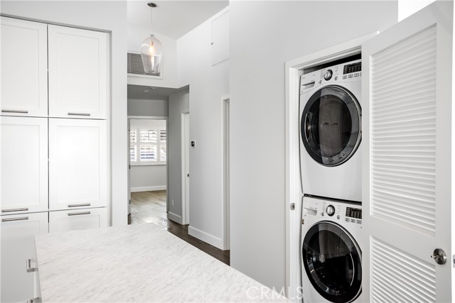 525 21st St, Manhattan Beach, California 90266, 3 Bedrooms Bedrooms, ,1 BathroomBathrooms,Residential,For Sale,21st St,SB25020966