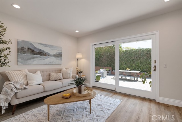 3313 Onrado Street, Torrance CA: https://media.crmls.org/medias/291ca422-141f-47f3-94e7-121ba0a2fd11.jpg