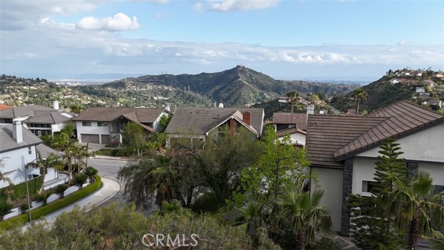 2315 Paseo De Cima, Glendale CA: https://media.crmls.org/medias/291cdc87-c142-45a6-8acb-227f7b689808.jpg