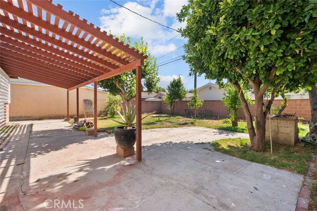 Detail Gallery Image 40 of 44 For 9625 Alexander Ave, South Gate,  CA 90280 - 3 Beds | 2 Baths