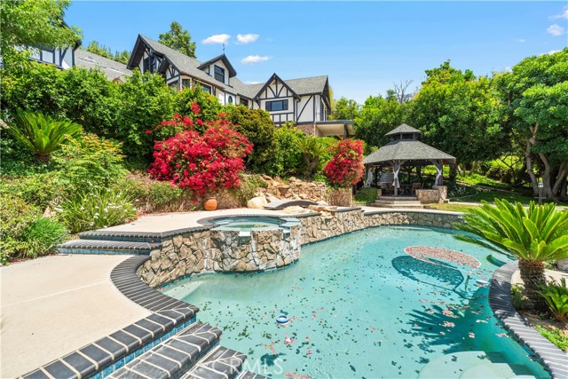 Detail Gallery Image 68 of 75 For 7008 Hawarden Dr, Riverside,  CA 92506 - 6 Beds | 5/1 Baths