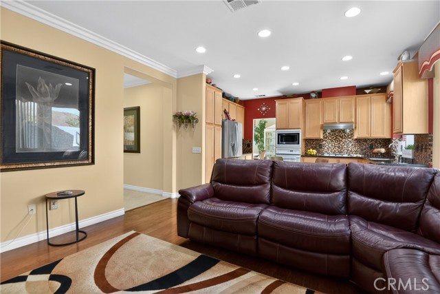 Detail Gallery Image 17 of 58 For 2621 Fallen Leaf Ct, Simi Valley,  CA 93063 - 4 Beds | 3 Baths