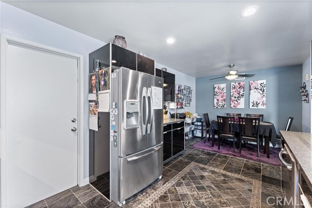 24102 Castilla Lane, Mission Viejo CA: https://media.crmls.org/medias/291e1890-0e2f-4722-a583-1637f5f52a7d.jpg