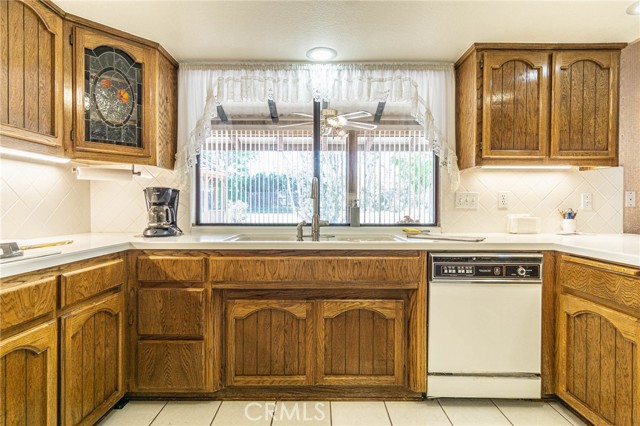 Detail Gallery Image 16 of 75 For 7040 Kenyon Ave, Hesperia,  CA 92345 - 3 Beds | 2/1 Baths