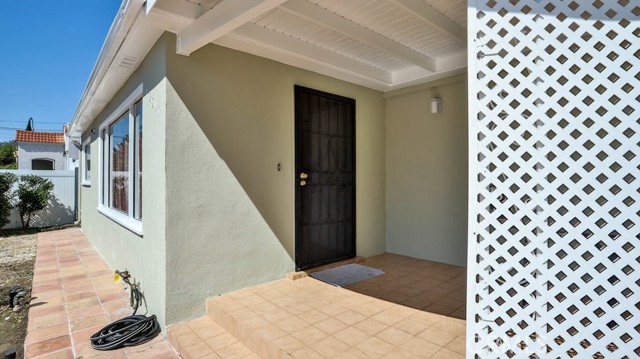Detail Gallery Image 9 of 42 For 15841 Marlin Pl, Van Nuys,  CA 91406 - 2 Beds | 2 Baths