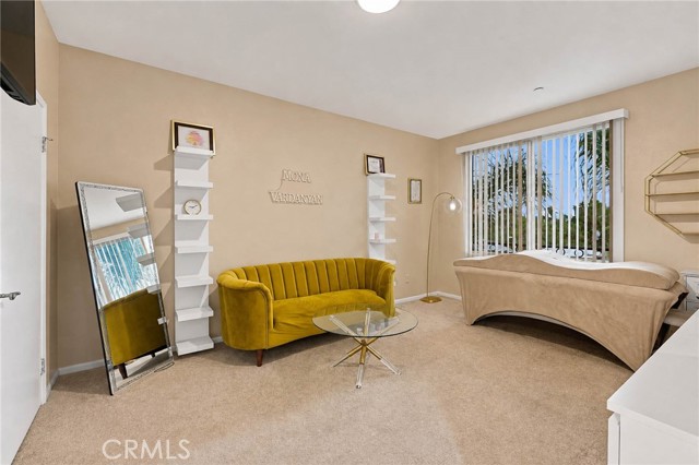 2 Bed Home for Sale in Van Nuys, California