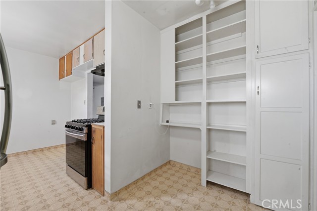 Detail Gallery Image 12 of 28 For 1917 E Harding, Long Beach,  CA 90805 - 2 Beds | 2 Baths