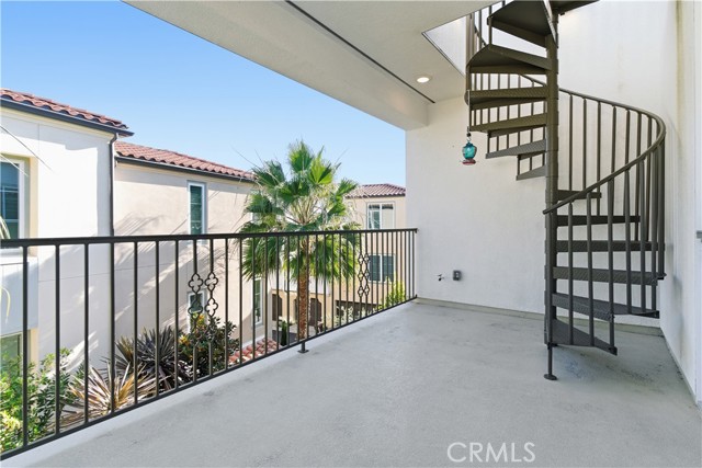 3327 Doheny Way, Dana Point CA: https://media.crmls.org/medias/29200875-deac-4688-b715-3b8b34b3c6d6.jpg