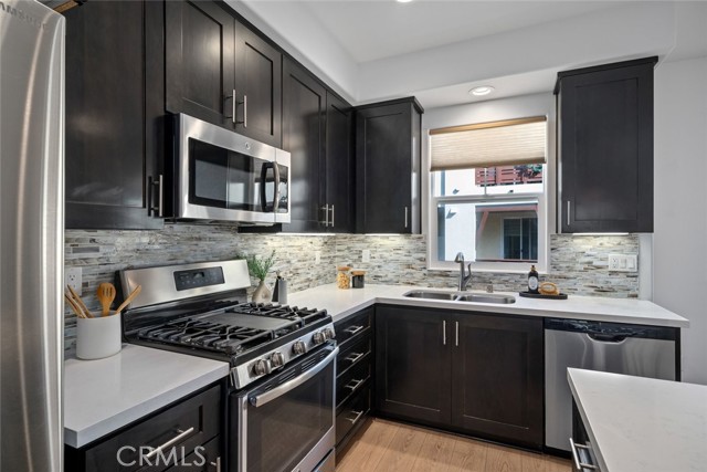 Detail Gallery Image 6 of 40 For 920 Bay Leaf, San Luis Obispo,  CA 93401 - 3 Beds | 3/1 Baths