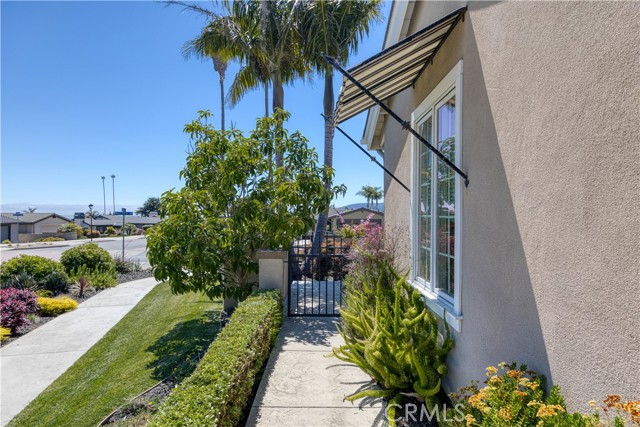 226 Encanto Avenue, Pismo Beach CA: https://media.crmls.org/medias/2920dc19-969e-4580-a642-3d8927d39700.jpg