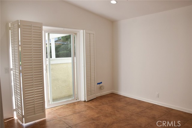 3340 E Collins Avenue, Orange CA: https://media.crmls.org/medias/2922043a-2981-4214-9d98-ff253dccd9e4.jpg