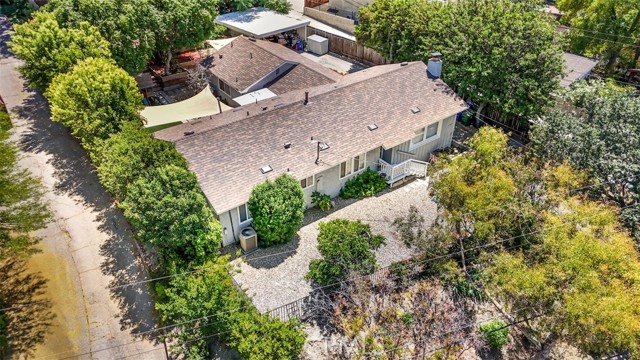 22960 Crespi Street, Woodland Hills CA: https://media.crmls.org/medias/29227cad-0160-478f-8448-f91b5d014eb5.jpg