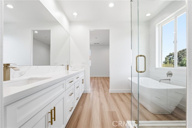 Detail Gallery Image 14 of 53 For 1969 Lyon Ave, Riverside,  CA 92503 - 5 Beds | 4 Baths