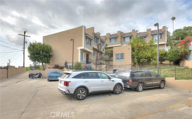 Detail Gallery Image 18 of 19 For 4904 Ithaca Ave #2,  Los Angeles,  CA 90032 - 3 Beds | 2 Baths