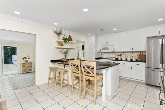 Detail Gallery Image 12 of 52 For 1235 W Cypress, Redlands,  CA 92373 - 5 Beds | 3 Baths