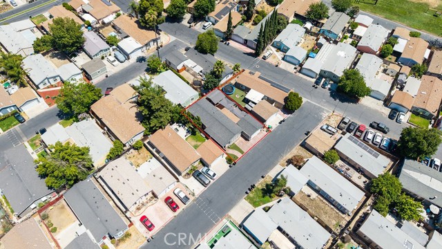 700 E Washington Street, Colton CA: https://media.crmls.org/medias/29246798-0e8e-4d2f-9897-5b0432e6d3c3.jpg