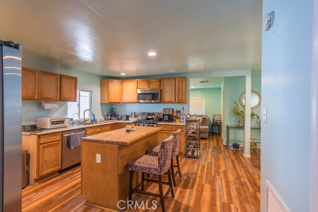 23500 The Old Road, Newhall CA: https://media.crmls.org/medias/29247b30-1f3a-4f0d-9123-ec6c97a1dccd.jpg