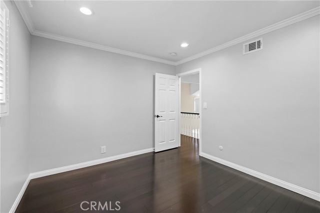 Detail Gallery Image 25 of 35 For 16513 Moorpark St, Encino,  CA 91436 - 5 Beds | 5/1 Baths