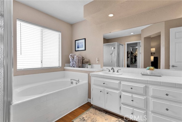 13950 High Falls Trail, Apple Valley CA: https://media.crmls.org/medias/29258db6-de14-4469-b8ff-875b954f0336.jpg