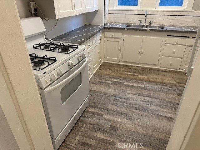 Detail Gallery Image 15 of 64 For 1025 Locust Ave, Long Beach,  CA 90813 - – Beds | – Baths