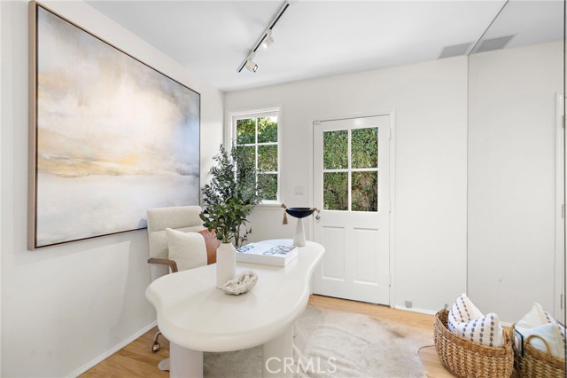 Detail Gallery Image 22 of 41 For 31571 Bluff Dr, Laguna Beach,  CA 92651 - 3 Beds | 3 Baths