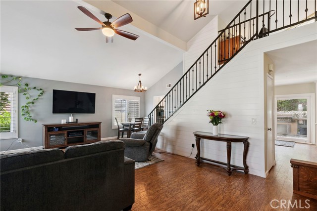 Detail Gallery Image 10 of 39 For 1355 Knoll Dr, Oceanside,  CA 92054 - 4 Beds | 3 Baths