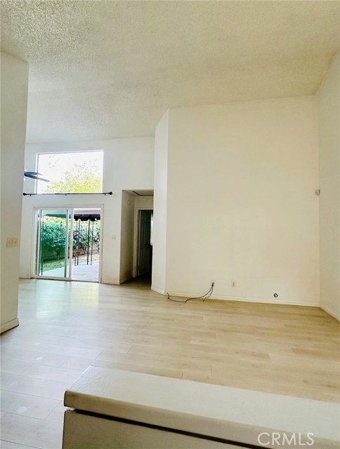 Detail Gallery Image 2 of 31 For 602 Dunes Ct, Ontario,  CA 91761 - 2 Beds | 2 Baths