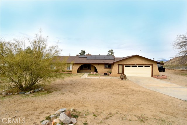 Detail Gallery Image 5 of 26 For 31784 Carson St, Lucerne Valley,  CA 92356 - 3 Beds | 2 Baths